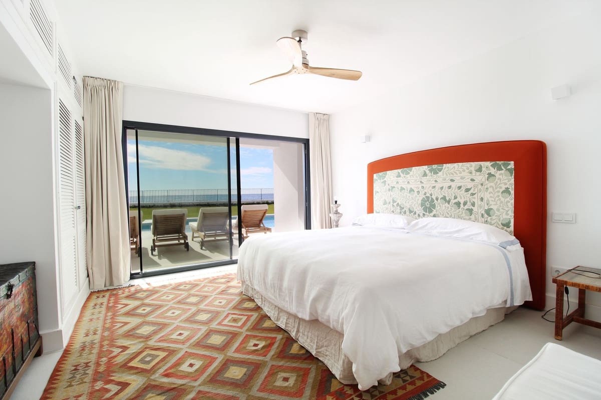 7 sovrum Villa till salu i Guadalmina med pool garage - 10 500 000 € (Ref: 9750884)