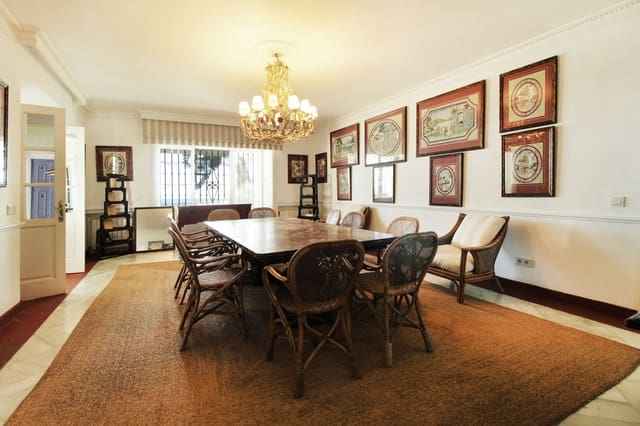 6 soverom Villa til salgs i Guadalmina Baja, Marbella med svømmebasseng garasje - € 11 900 000 (Ref: 9758054)