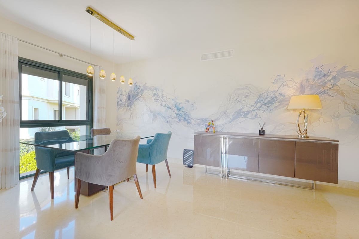 2 sovrum Lägenhet till salu i Benahavis med pool garage - 625 000 € (Ref: 9770879)