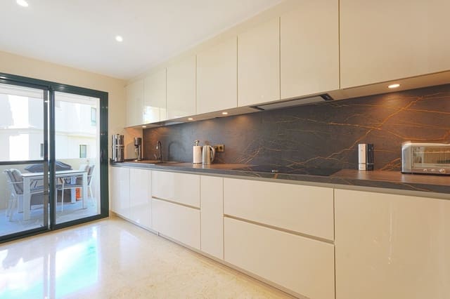 2 sovrum Lägenhet till salu i Benahavís med pool garage - 595 000 € (Ref: 9770879)