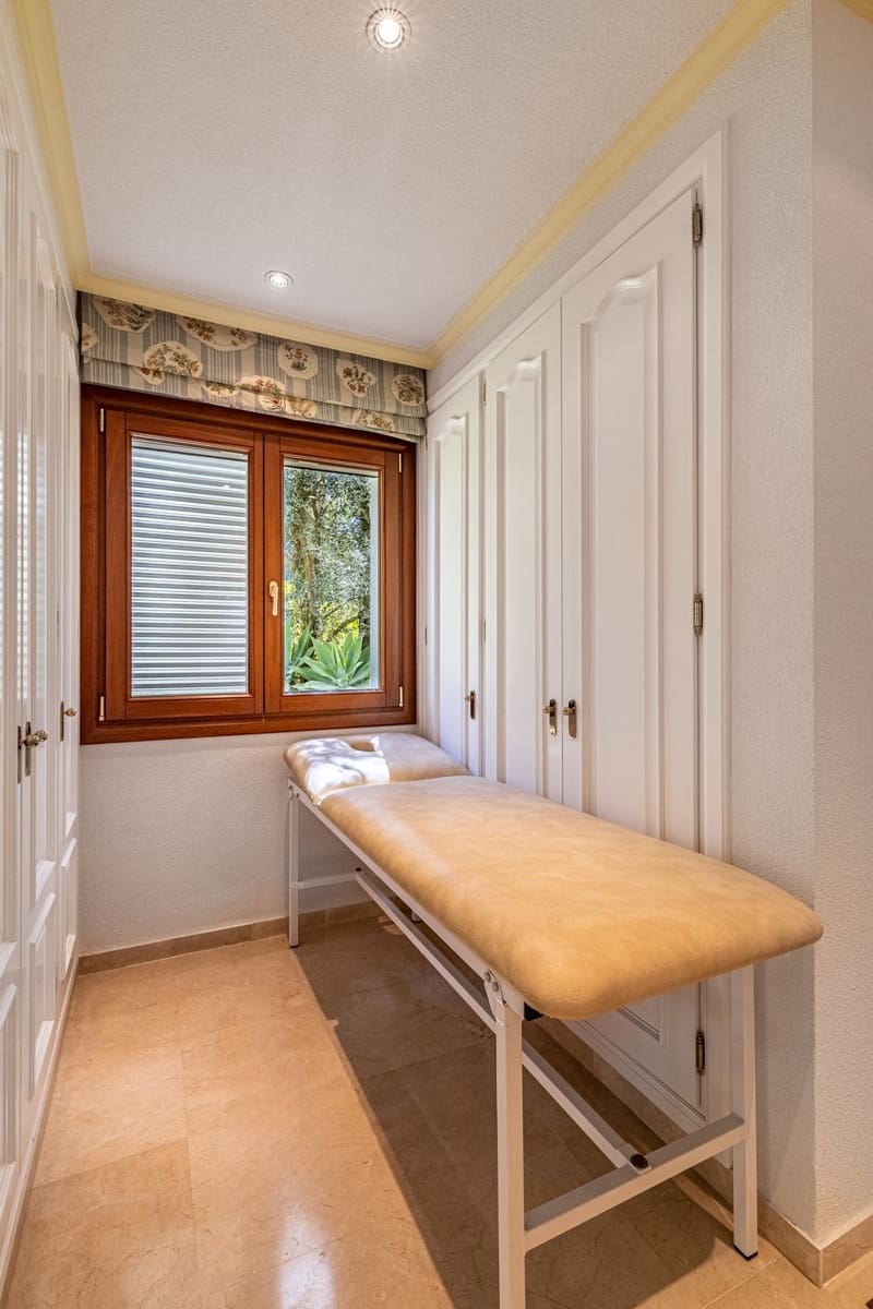 5 sypialnia Willa na sprzedaż w Cancelada z basenem - 2 400 000 € (Ref: 9802634)