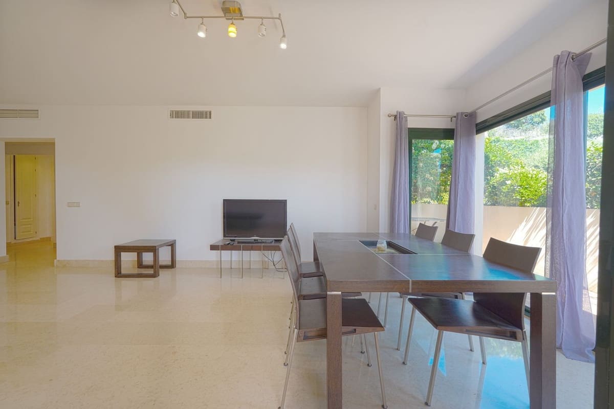 2 soverom Leilighet til salgs i Benahavis med svømmebasseng garasje - € 535 000 (Ref: 9827517)