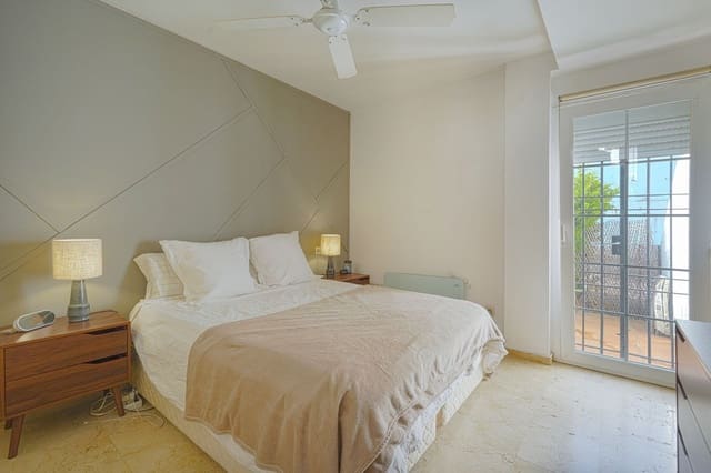 1 sovrum Strandlägenhet till salu i Benamara, Estepona med pool - 325 000 € (Ref: 9860825)
