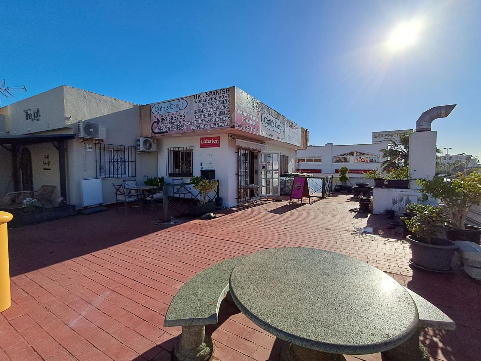 Erhverv til salg i Estepona med garage - € 2.050.000 (Ref: 10057290)