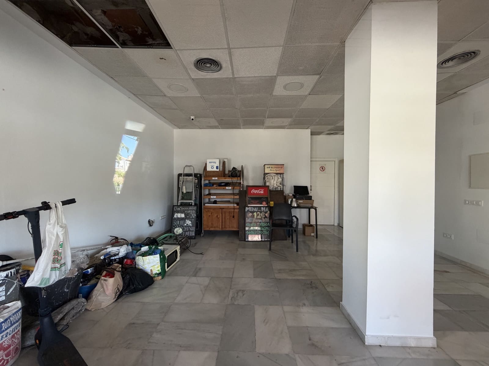 Commercial for sale in Estepona with garage - € 2,050,000 (Ref: 10057290)