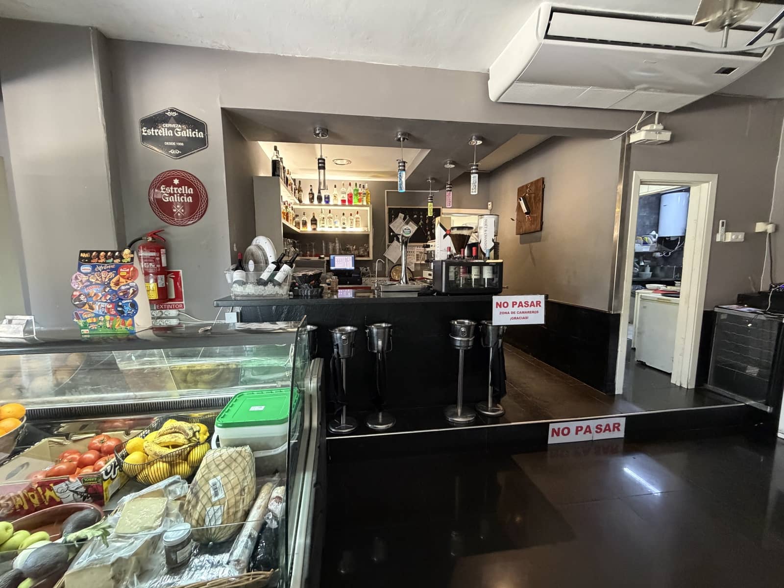Commercial for sale in Estepona with garage - € 2,050,000 (Ref: 10057290)