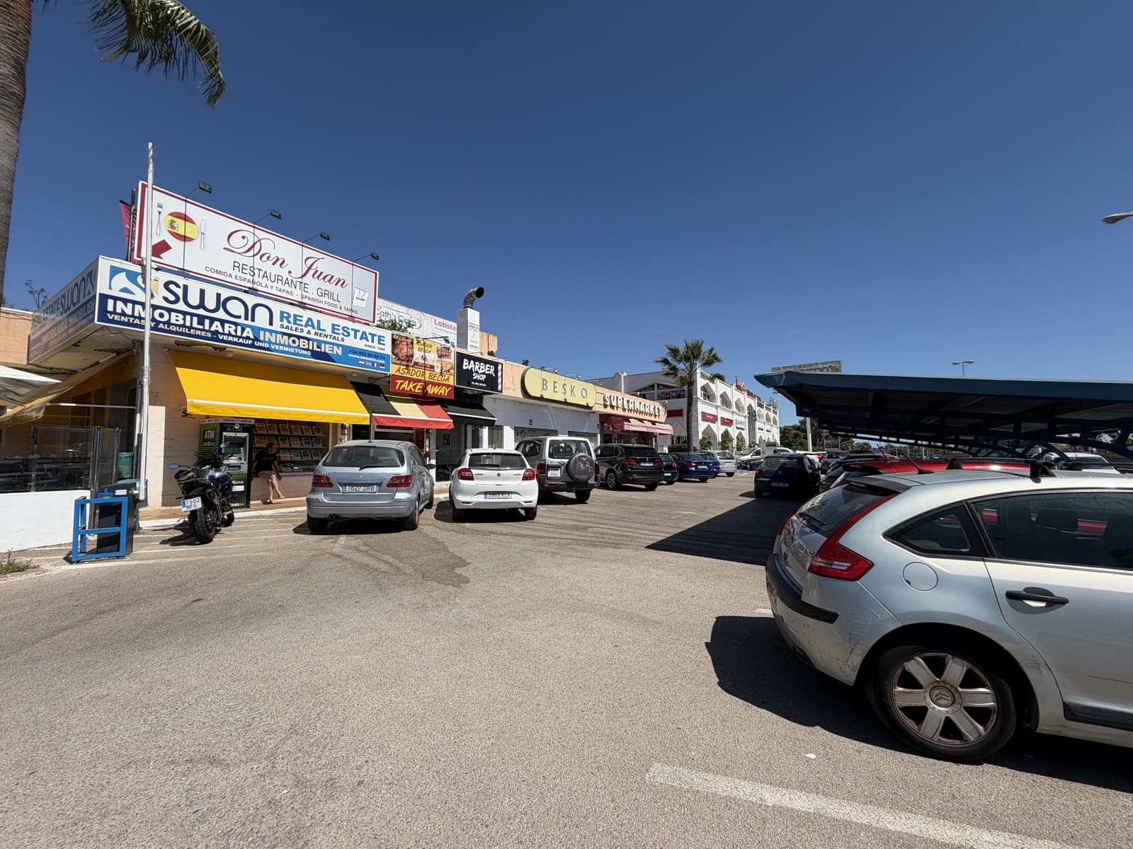 Commercial for sale in Estepona with garage - € 2,050,000 (Ref: 10057290)