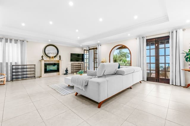 9 sypialnia Willa na sprzedaż w Mijas Costa, Mijas z basenem garażem - 2 495 000 € (Ref: 10128109)