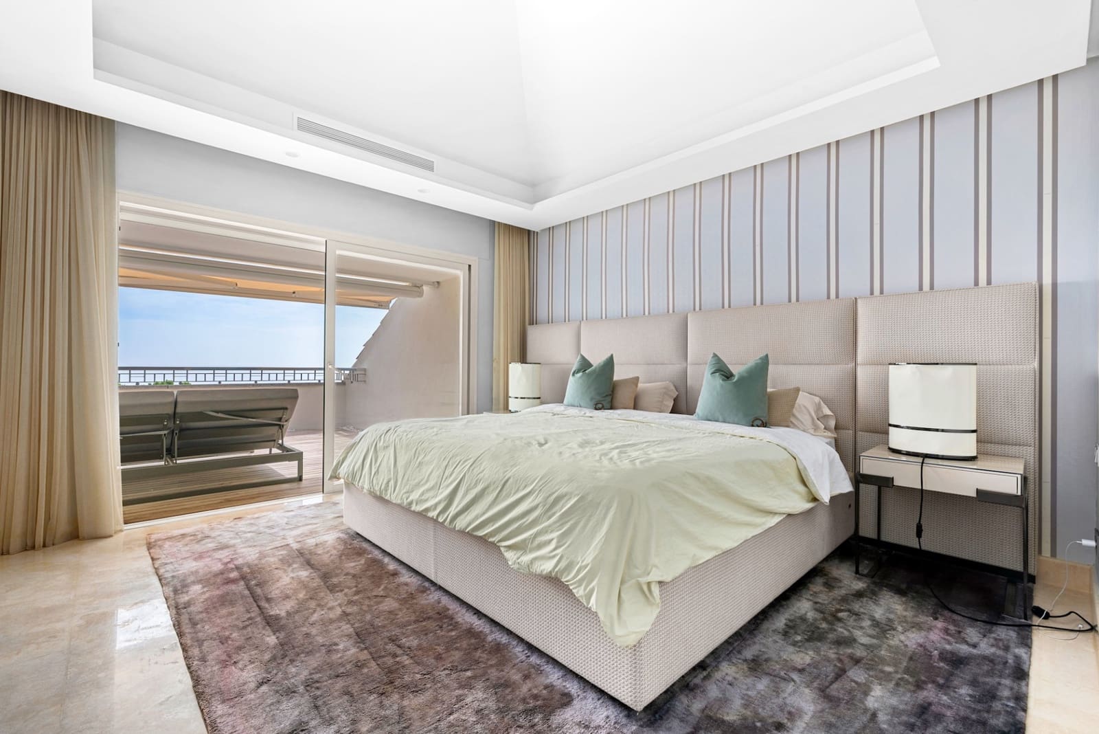 3 bedroom Penthouse for sale in Marbella with pool garage - € 7,500,000 (Ref: 10135246)