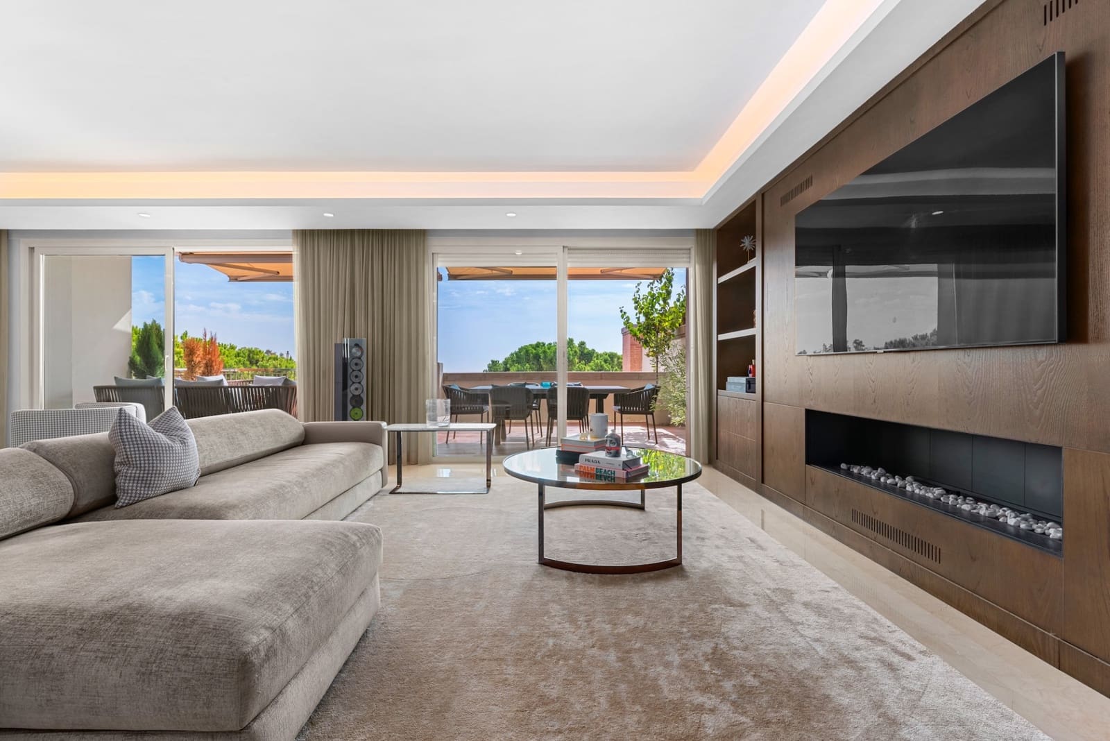 3 bedroom Penthouse for sale in Marbella with pool garage - € 7,500,000 (Ref: 10135246)
