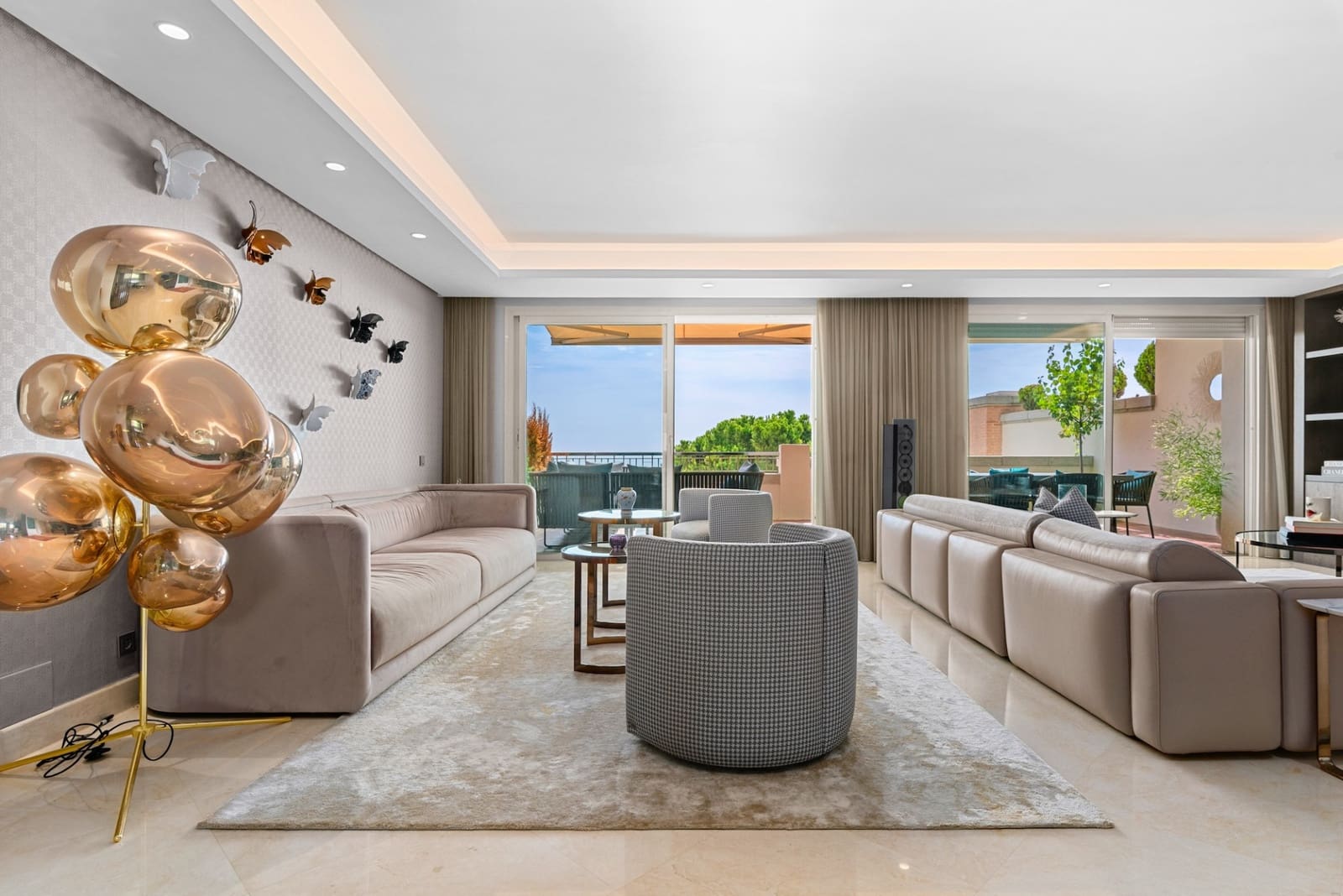 3 bedroom Penthouse for sale in Marbella with pool garage - € 7,500,000 (Ref: 10135246)