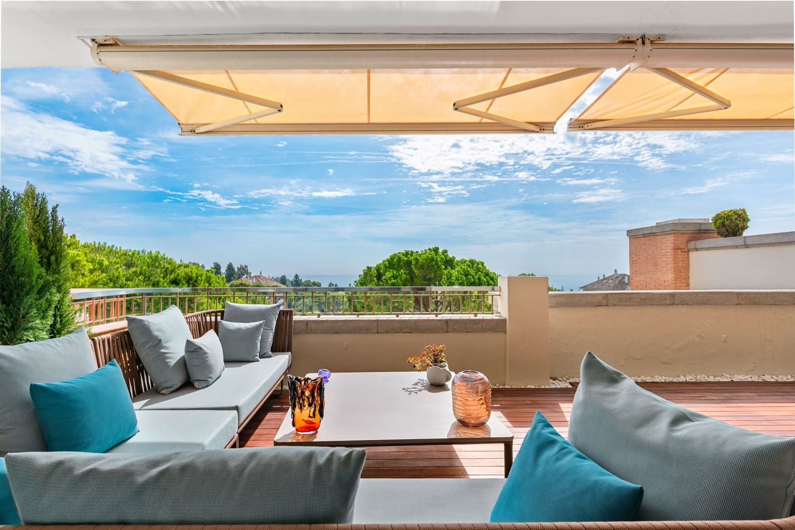 3 bedroom Penthouse for sale in Marbella with pool garage - € 7,500,000 (Ref: 10135246)