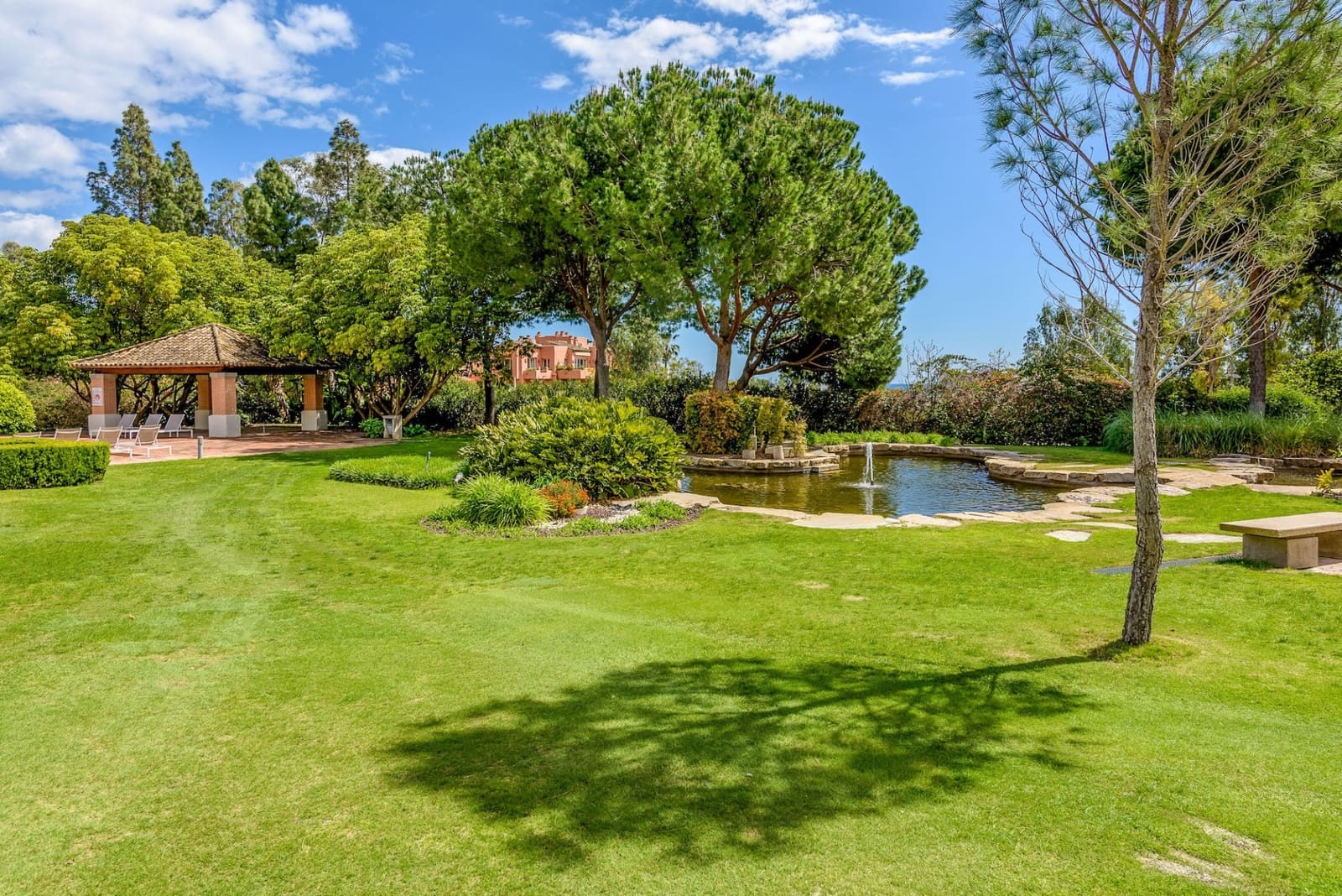 3 bedroom Penthouse for sale in Marbella with pool garage - € 7,500,000 (Ref: 10135246)