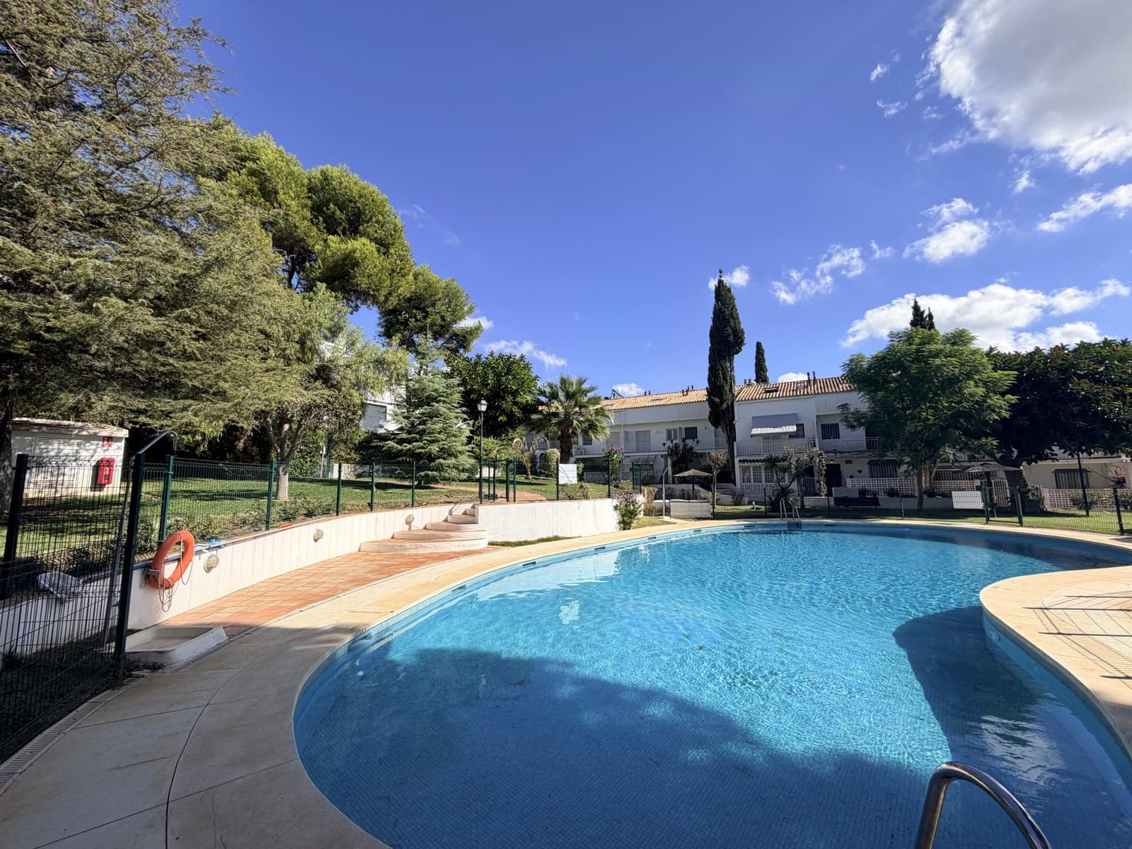 3 chambre Maison de Ville à vendre à Marbella avec piscine - 849 950 € (Ref: 10156888)
