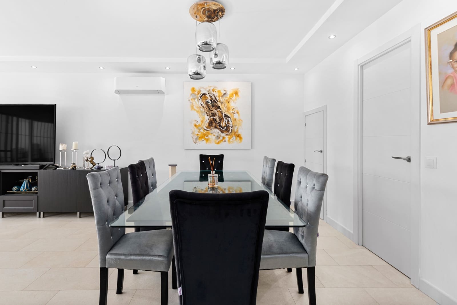 3 bedroom Townhouse for sale in Marbella with pool - € 780,000 (Ref: 10156888)