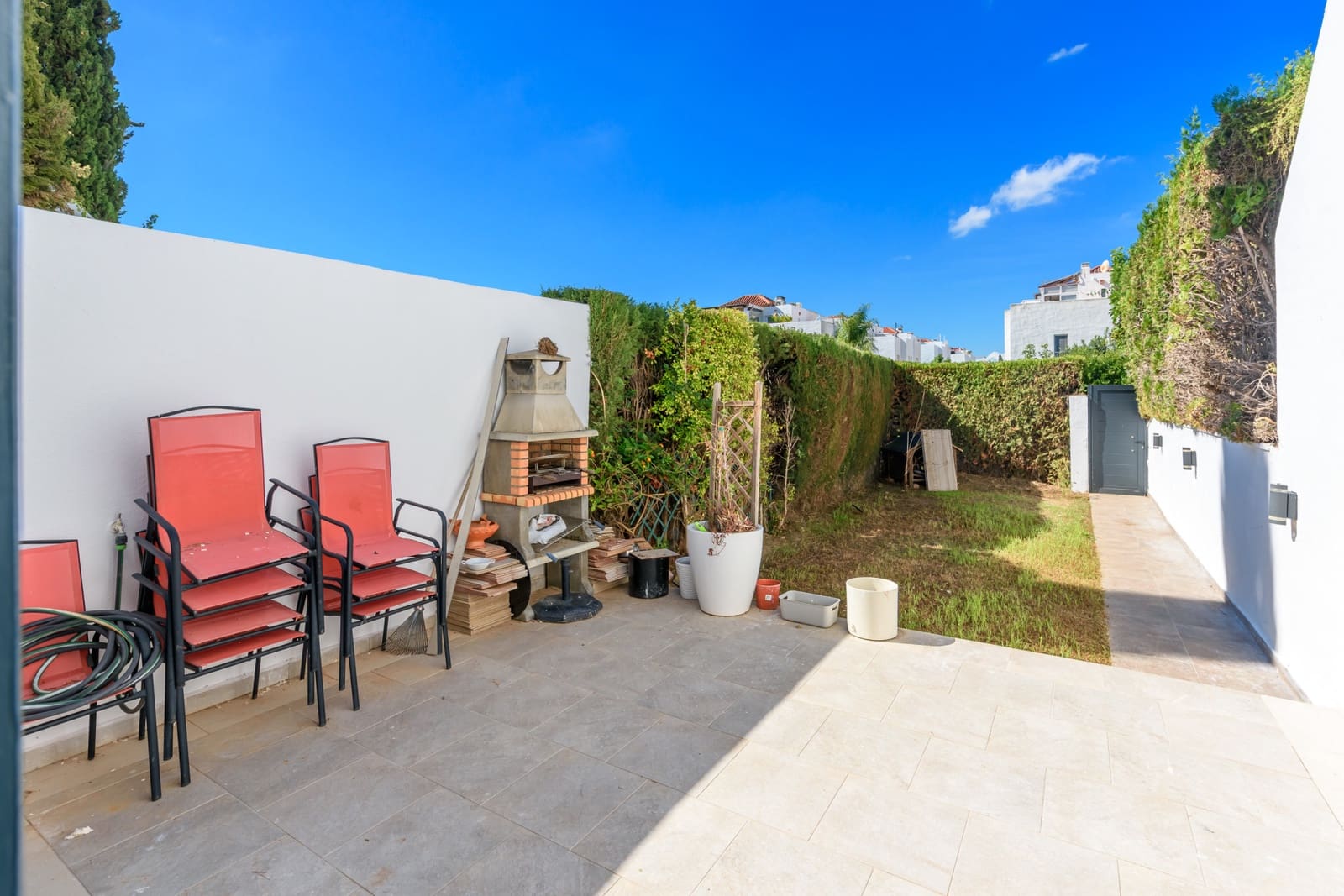 3 bedroom Townhouse for sale in Marbella with pool - € 780,000 (Ref: 10156888)