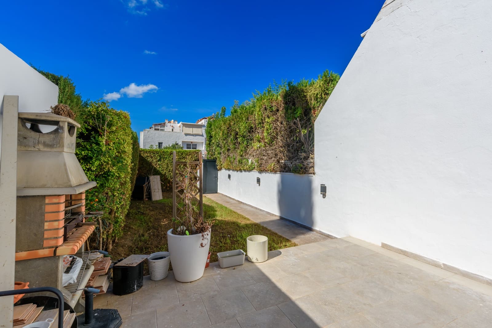 3 bedroom Townhouse for sale in Marbella with pool - € 780,000 (Ref: 10156888)