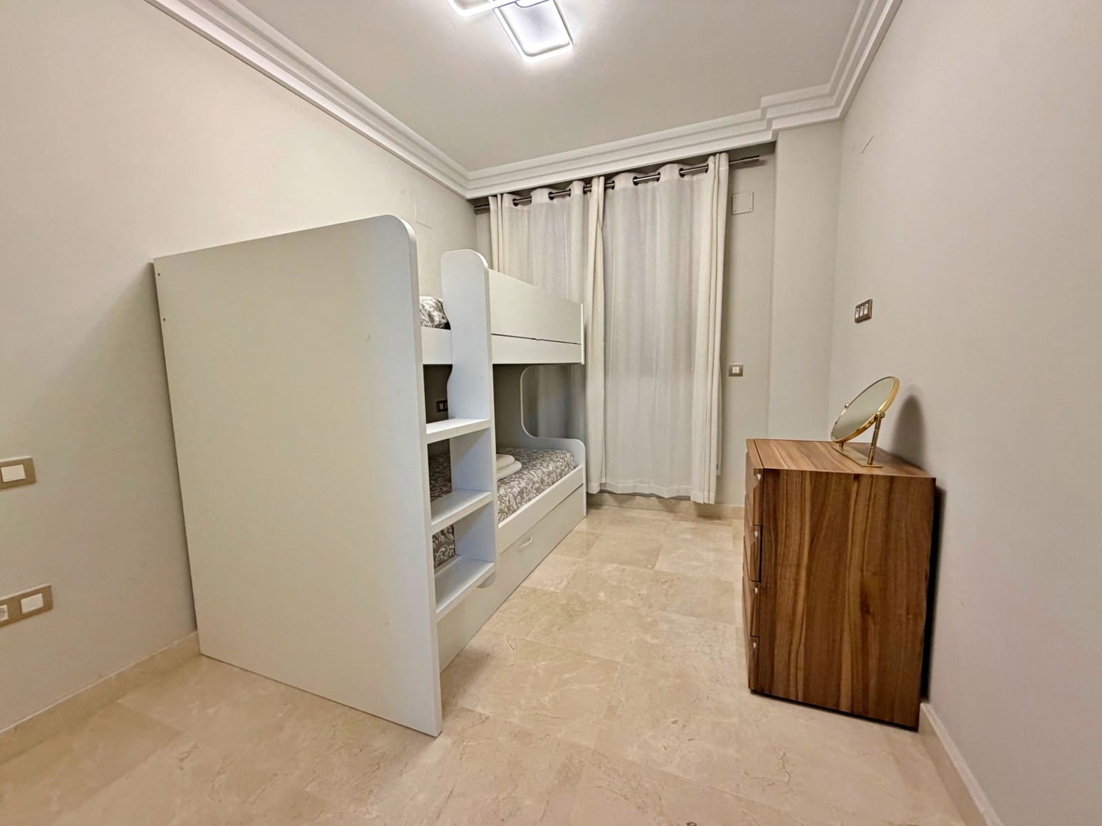 3 bedroom Apartment for sale in Benahavis with pool garage - € 569,950 (Ref: 10182161)