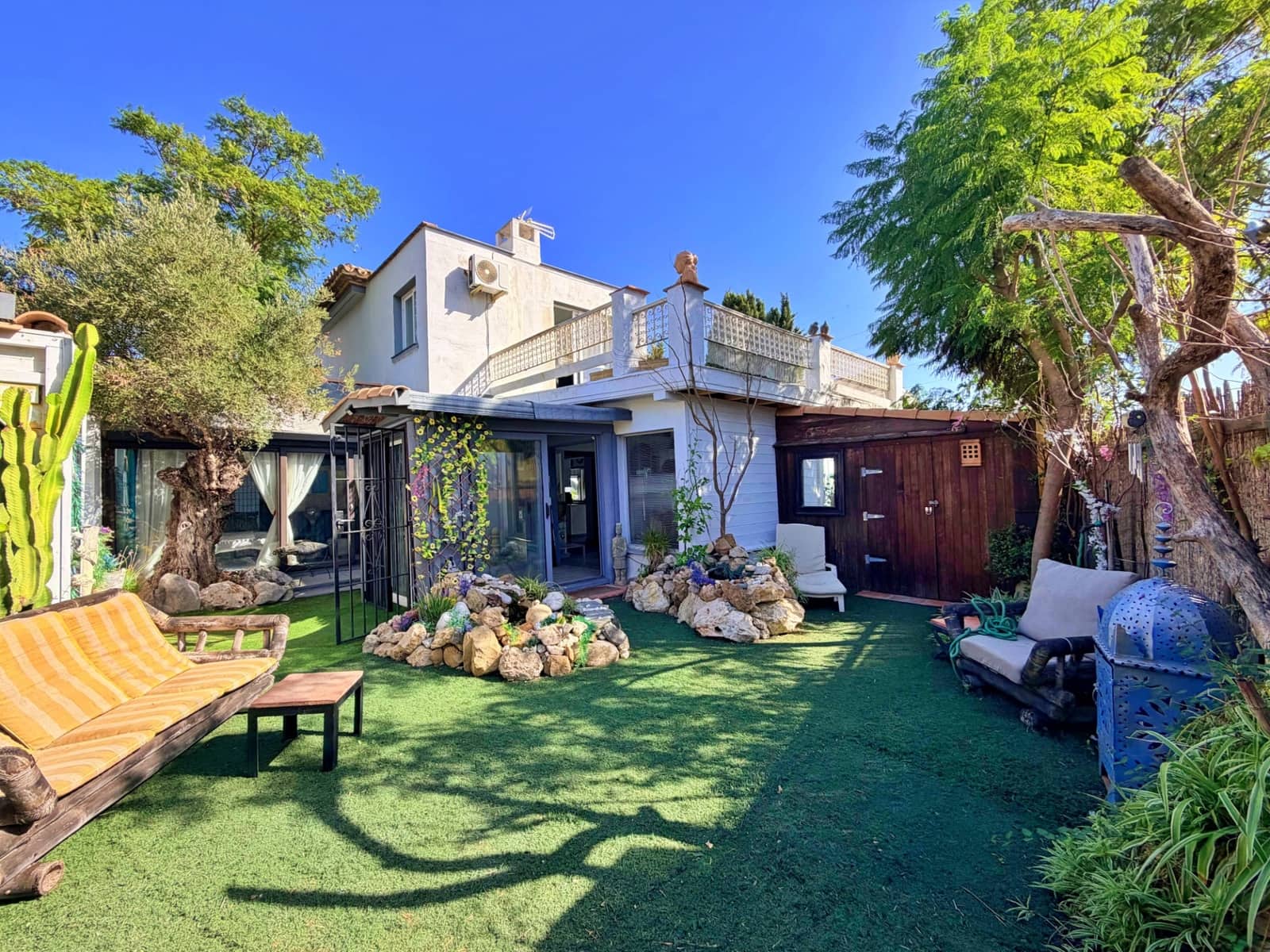 5 soveværelse Villa til salg i Estepona med swimmingpool garage - € 749.000 (Ref: 10182162)