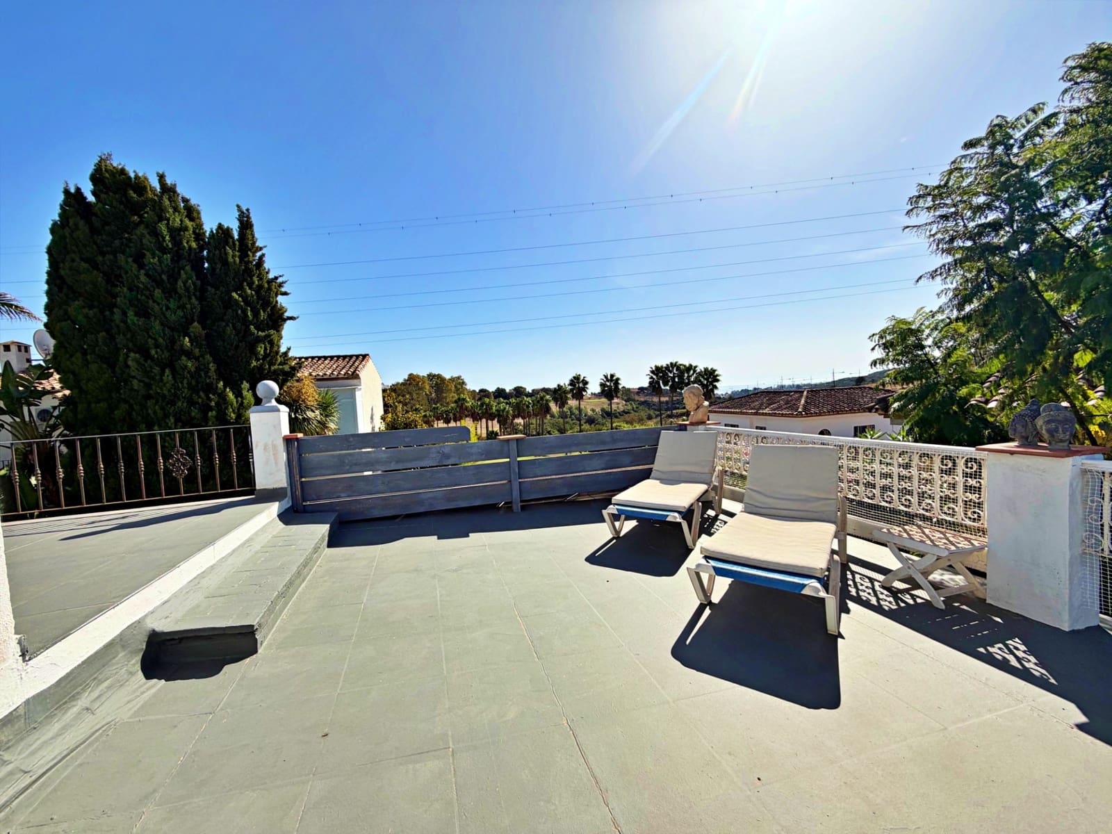 5 soveværelse Villa til salg i Estepona med swimmingpool garage - € 749.000 (Ref: 10182162)