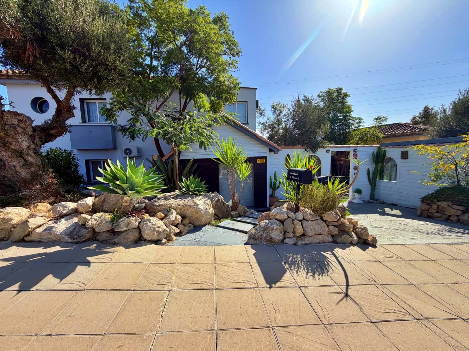 5 soveværelse Villa til salg i Estepona med swimmingpool garage - € 749.000 (Ref: 10182162)
