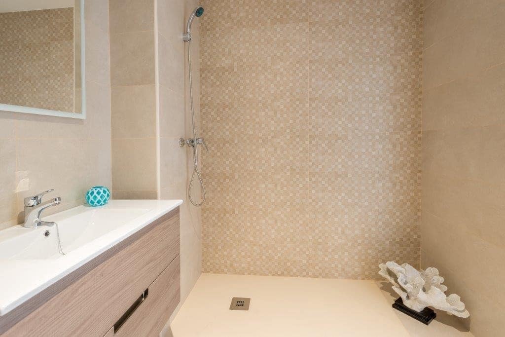 Apartamento de 2 habitaciones en Nueva Andalucia en venta con garaje - 405.000 € (Ref: 6200004)