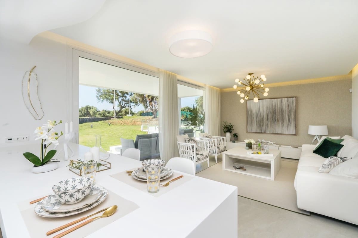 2 bedroom Apartment for sale in Sotogrande with pool garage - € 405,000 (Ref: 6200221)