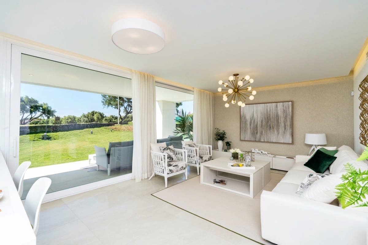 2 bedroom Apartment for sale in Sotogrande with pool garage - € 405,000 (Ref: 6200221)