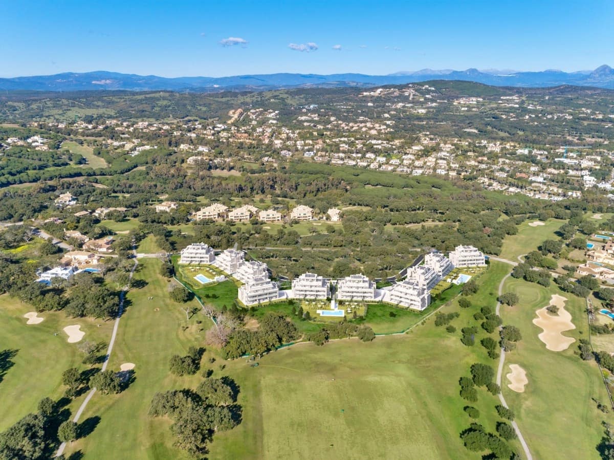 2 bedroom Apartment for sale in Sotogrande with pool garage - € 405,000 (Ref: 6200221)