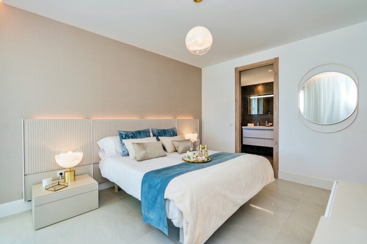 2 bedroom Apartment for sale in Sotogrande with pool garage - € 405,000 (Ref: 6200221)