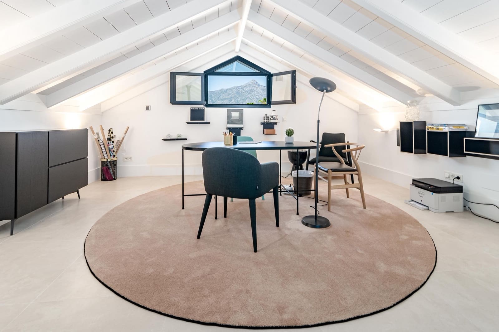 4 bedroom Villa for sale in Nueva Andalucia with pool garage - € 3,995,000 (Ref: 6819202)