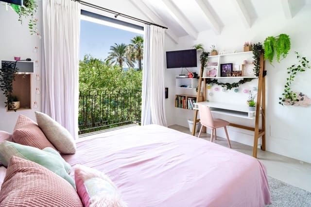 4 Zimmer Villa zu verkaufen in Nueva Andalucia, Marbella mit Pool Garage - 3.995.000 € (Ref: 6819202)