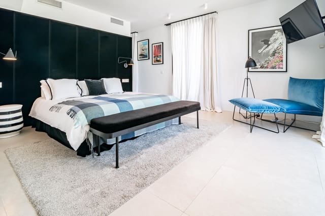 4 Zimmer Villa zu verkaufen in Nueva Andalucia, Marbella mit Pool Garage - 3.995.000 € (Ref: 6819202)