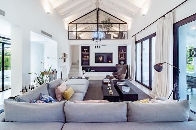 4 Zimmer Villa zu verkaufen in Nueva Andalucia, Marbella mit Pool Garage - 3.995.000 € (Ref: 6819202)