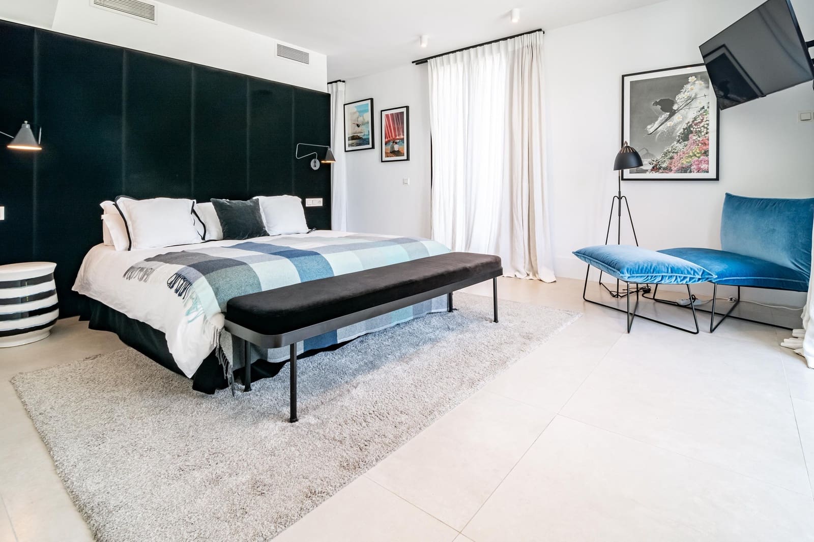 4 slaapkamer Villa te koop in Nueva Andalucia met zwembad garage - € 3.995.000 (Ref: 6819202)