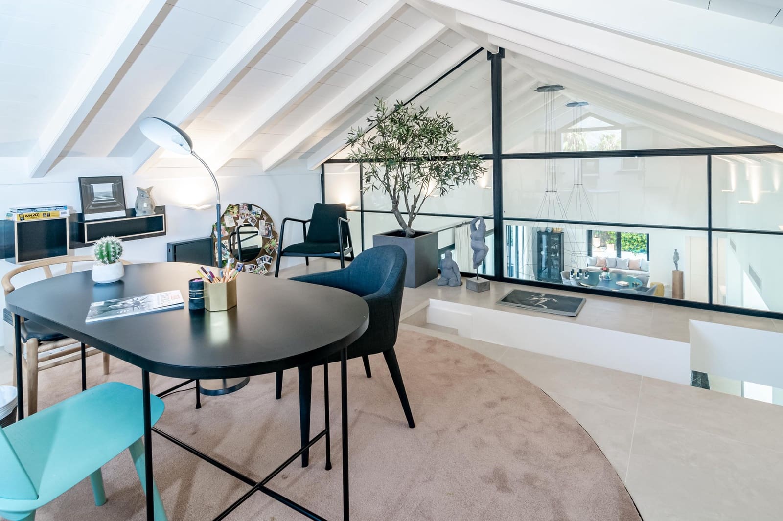 4 slaapkamer Villa te koop in Nueva Andalucia met zwembad garage - € 3.995.000 (Ref: 6819202)