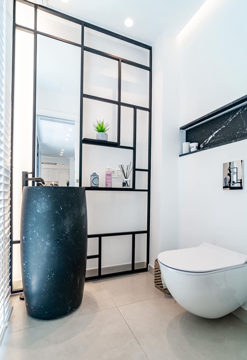 4 slaapkamer Villa te koop in Nueva Andalucia met zwembad garage - € 3.995.000 (Ref: 6819202)