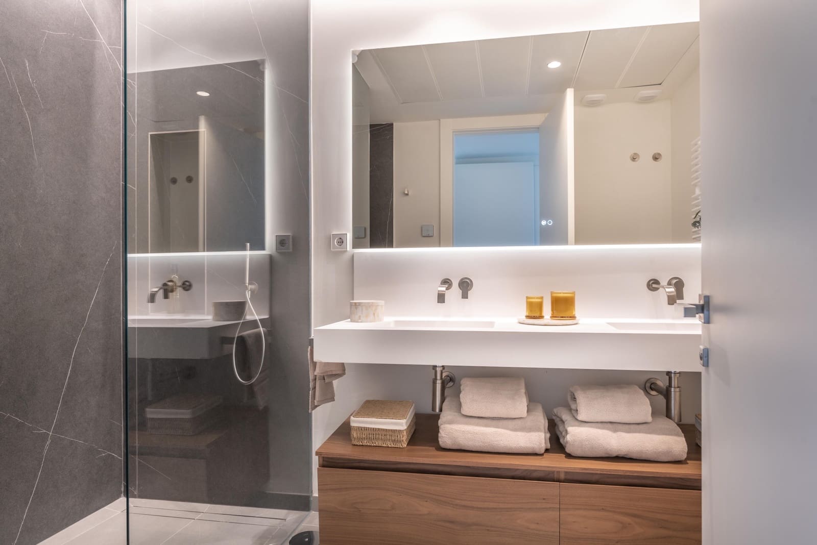 3 Zimmer Apartment zu verkaufen in New Golden Mile mit Pool Garage - 965.000 € (Ref: 6821133)