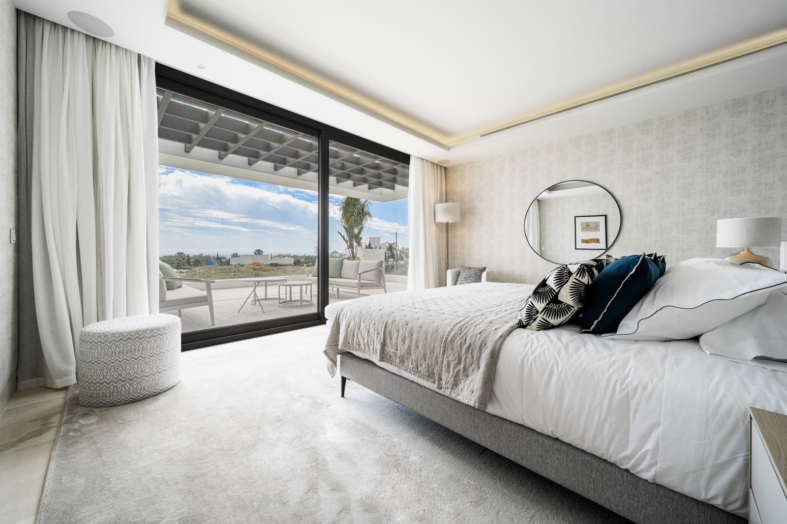 5 bedroom Villa for sale in Marbella with pool garage - € 4,800,000 (Ref: 7991435)