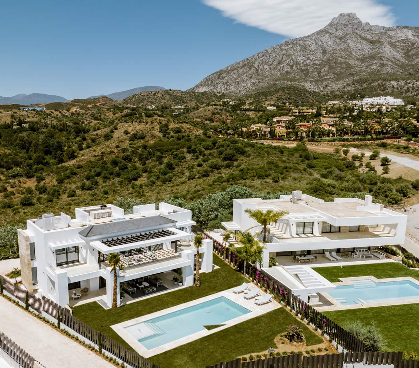 5 bedroom Villa for sale in Marbella with pool garage - € 4,800,000 (Ref: 7991435)