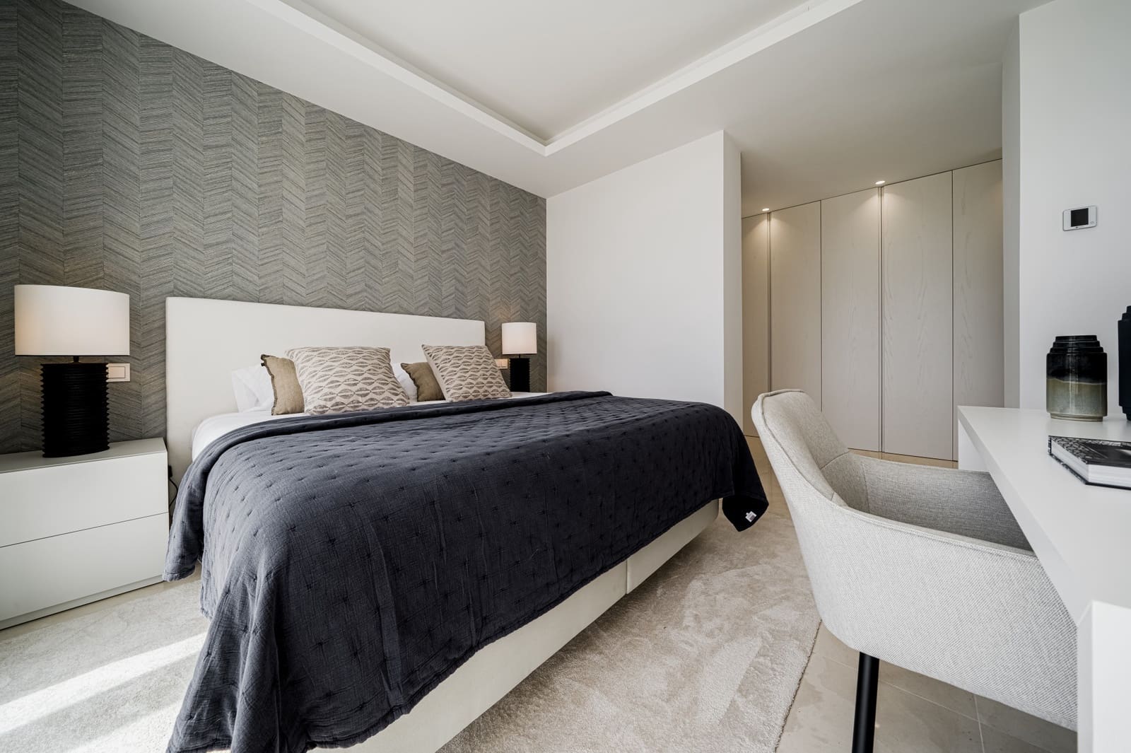 5 bedroom Villa for sale in Marbella with pool garage - € 4,800,000 (Ref: 7991435)