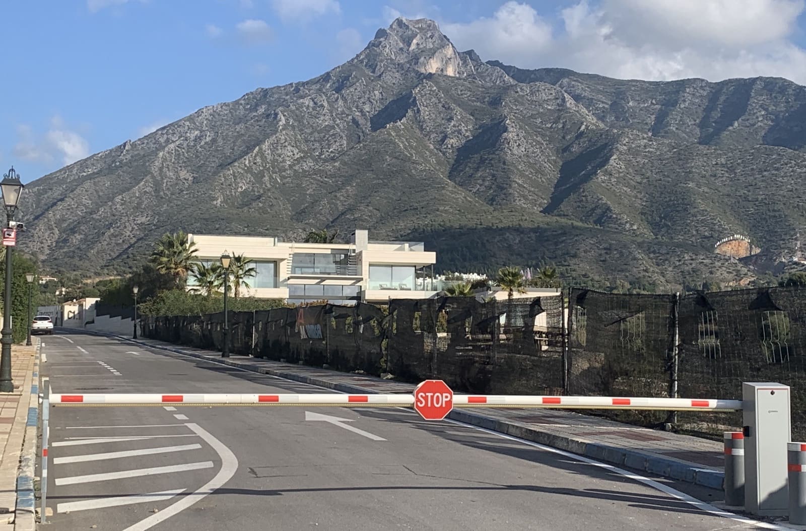 5 bedroom Villa for sale in Marbella with pool garage - € 4,800,000 (Ref: 7991435)