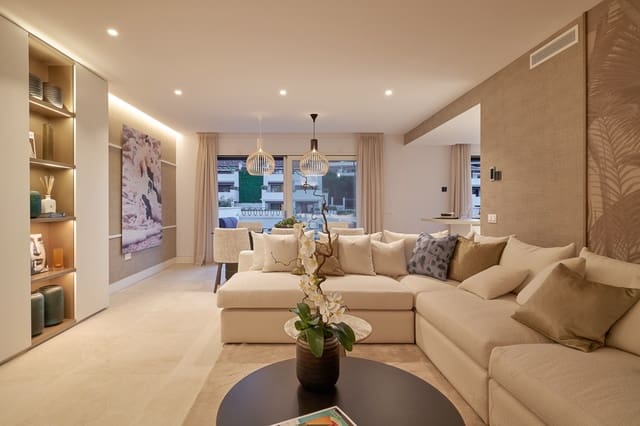 3 soverom Penthouse til salgs i Golden Mile, Marbella med svømmebasseng garasje - € 2 450 000 (Ref: 7991455)