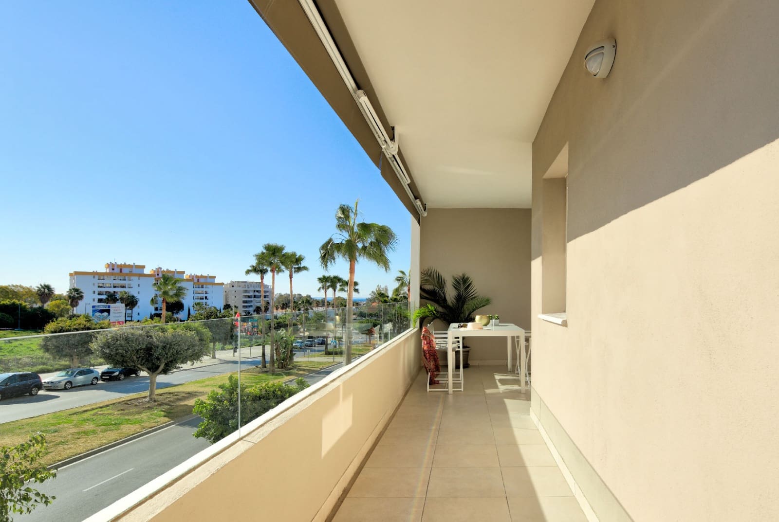 2 slaapkamer Appartement te koop in Nueva Andalucia met zwembad - € 421.000 (Ref: 7991480)