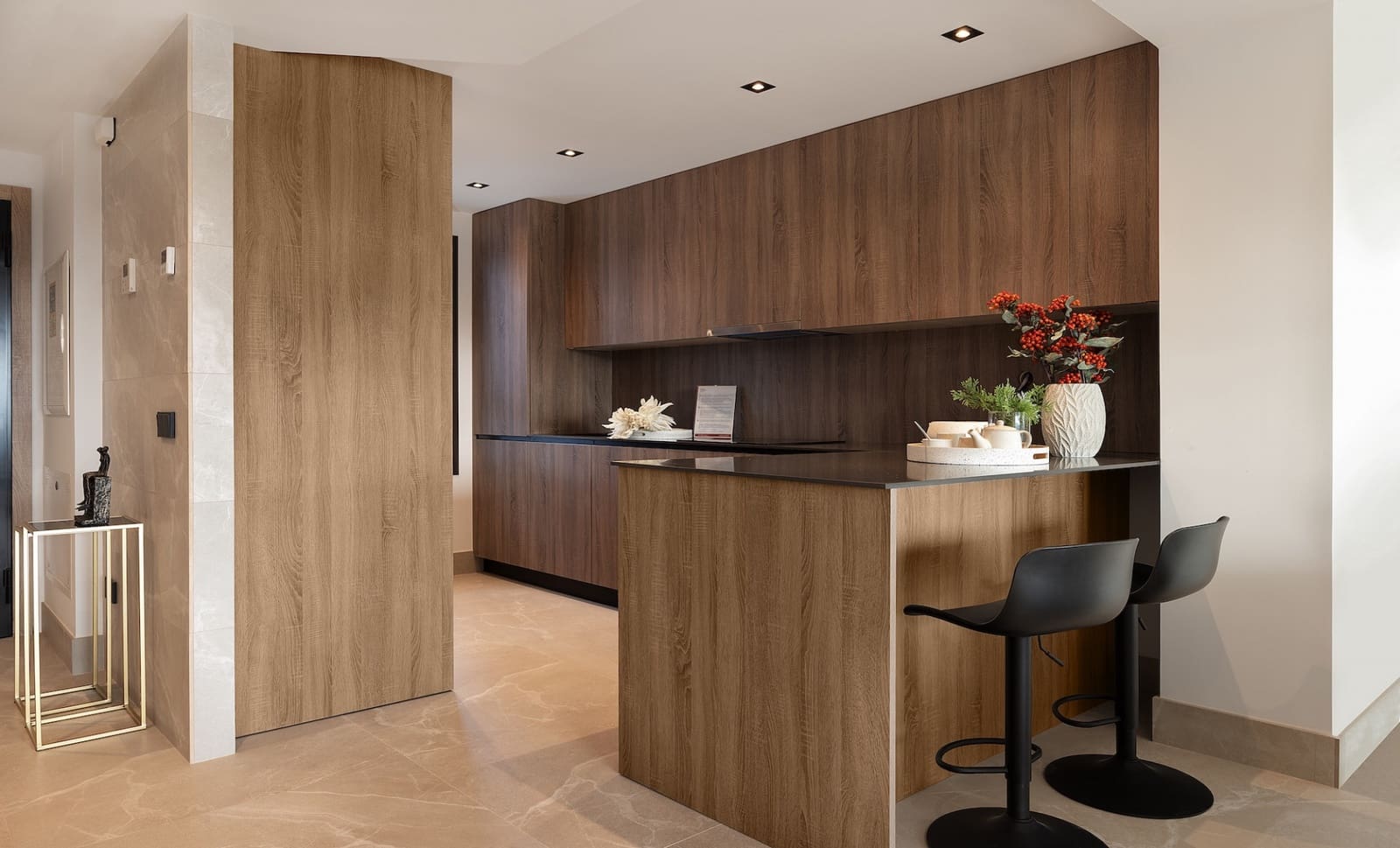 3 soveværelse Byhus til salg i Istan med swimmingpool garage - € 620.000 (Ref: 7991483)