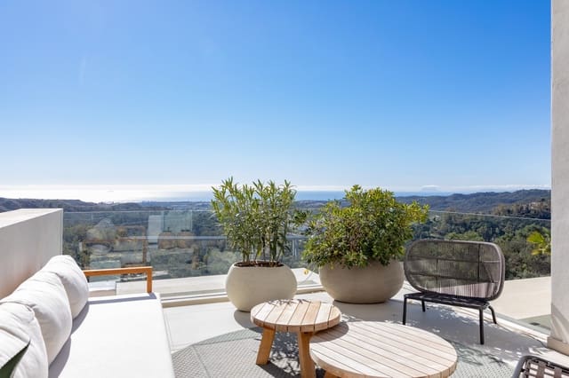 4 bedroom Penthouse for sale in Benahavís with pool garage - € 905,000 (Ref: 8047363)