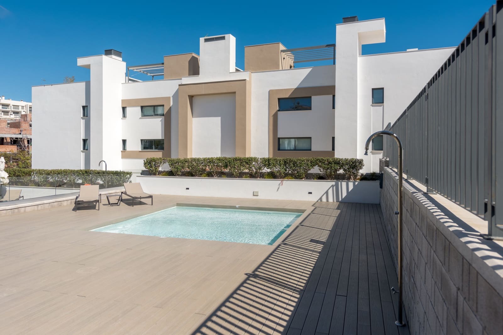 3 soveværelse Lejlighed til salg i Estepona med swimmingpool garage - € 645.000 (Ref: 8176350)