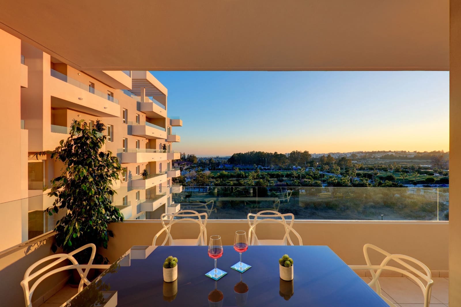 3 bedroom Apartment for sale in Nueva Andalucia with pool - € 445,000 (Ref: 8231473)