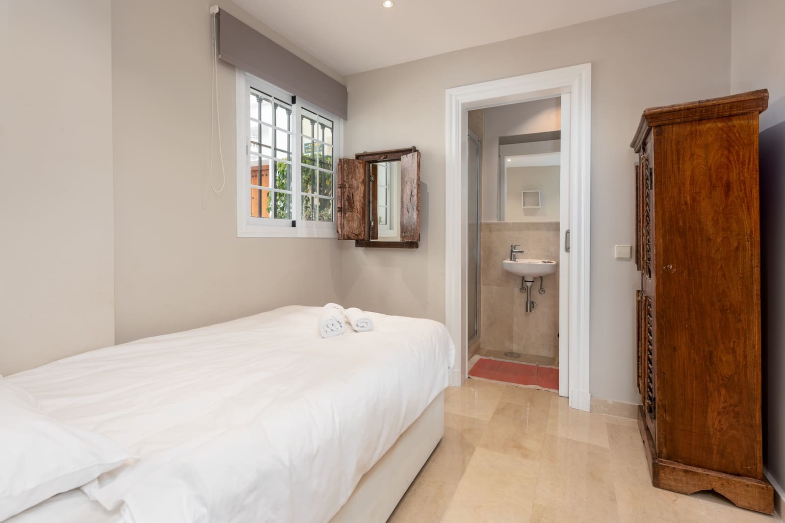 4 Zimmer Haus zu verkaufen in Marbella mit Pool Garage - 795.000 € (Ref: 8317417)