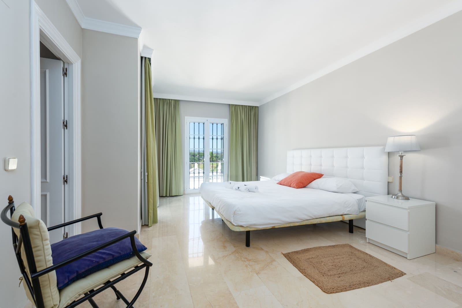 4 Zimmer Haus zu verkaufen in Marbella mit Pool Garage - 795.000 € (Ref: 8317417)